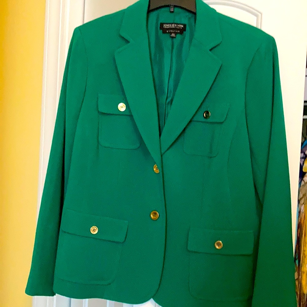 Very nice jacket worn only once like new